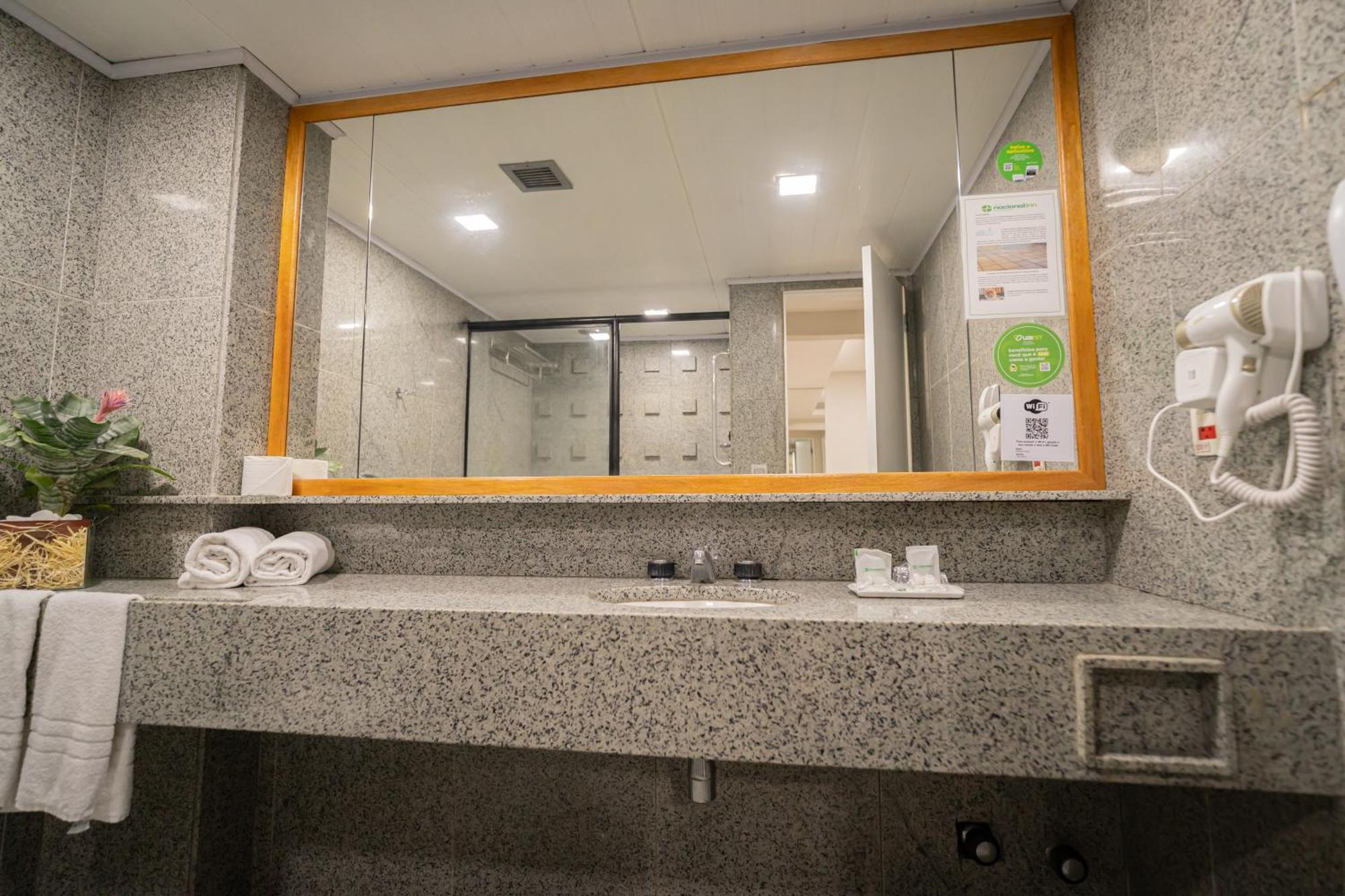 Suite (2 Adults),1688811373:JPEG